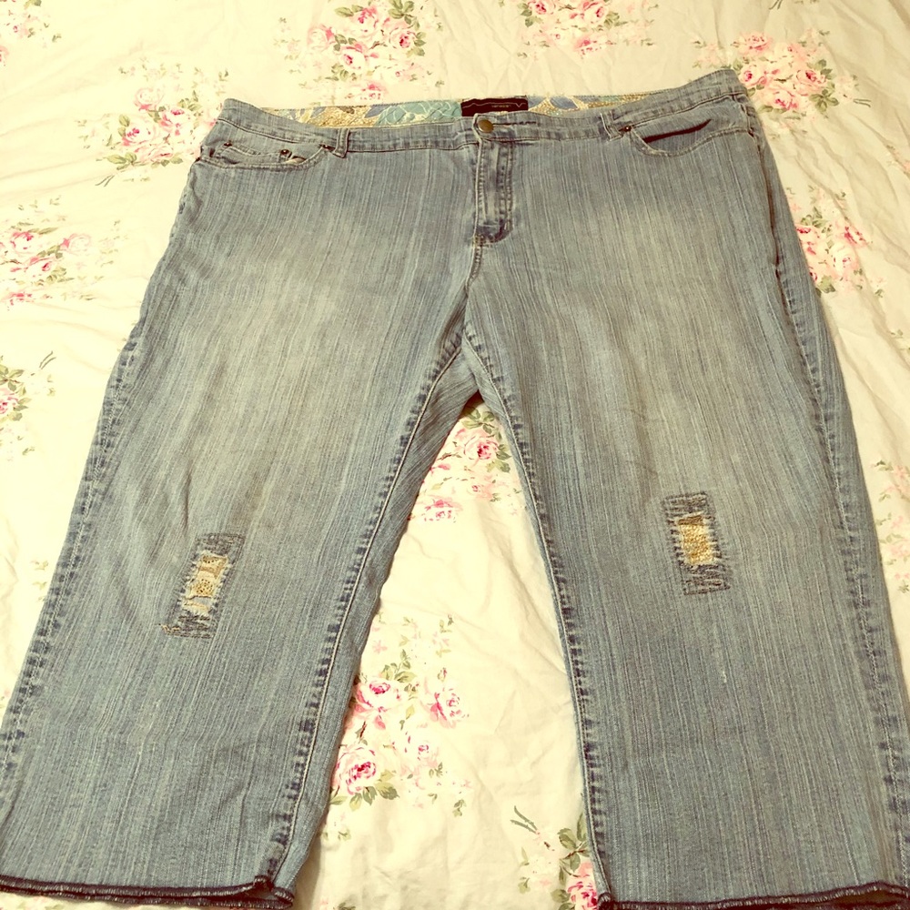 Capri Jeans